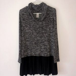 Cowl neck l/s ruffled bottom tunic